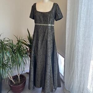 Women’s Medium Dress Metallic Brocade Black Gold Floral Vintage Square Neck